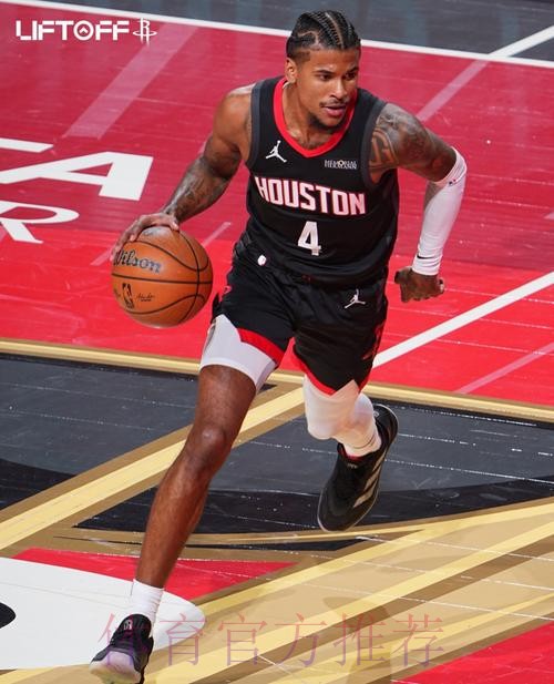 科尔:考虑到明天是背靠背,里克认为格林明天就能上场 科尔:考虑到明天是背靠背,里克认为格林明天就能上场